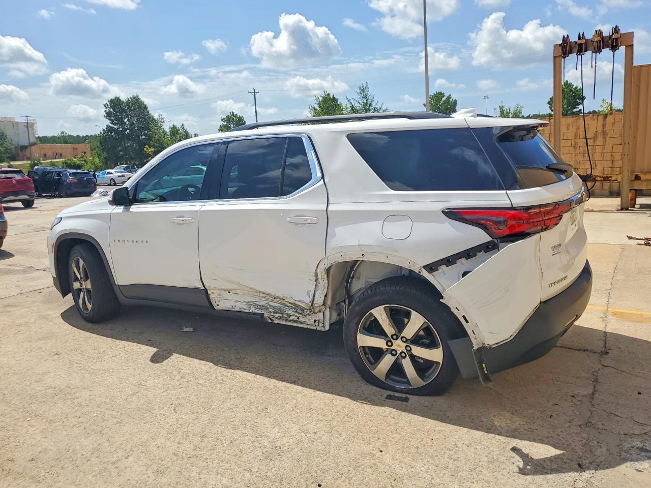 2023 CHEVROLET TRAVERSE LT — снимка 2