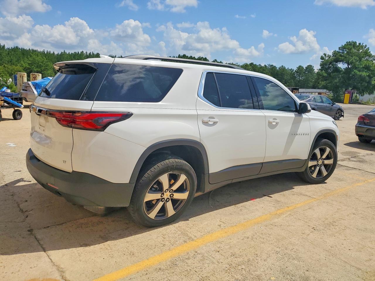 2023 CHEVROLET TRAVERSE LT — снимка 3
