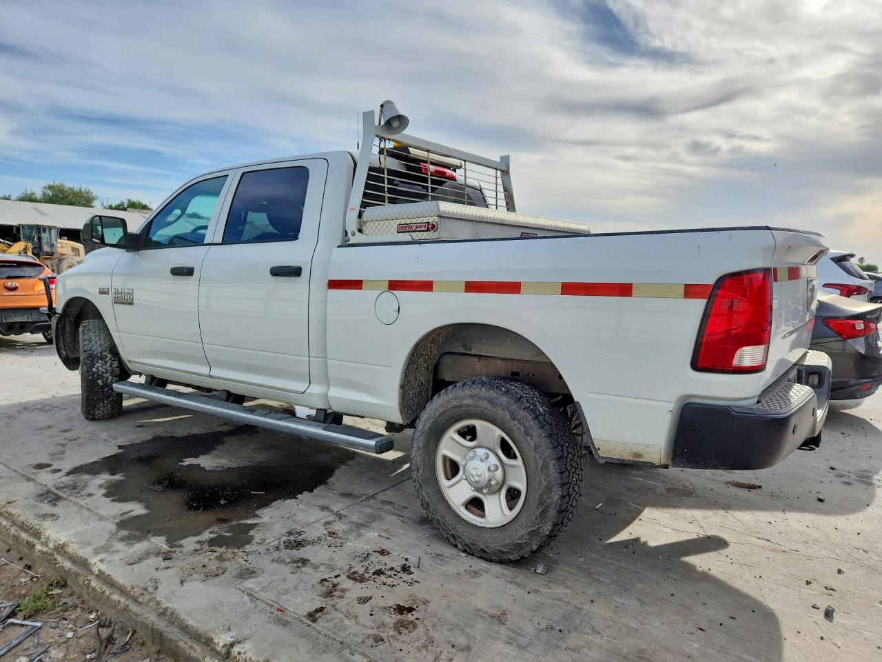 2016 RAM 2500 ST — снимка 2
