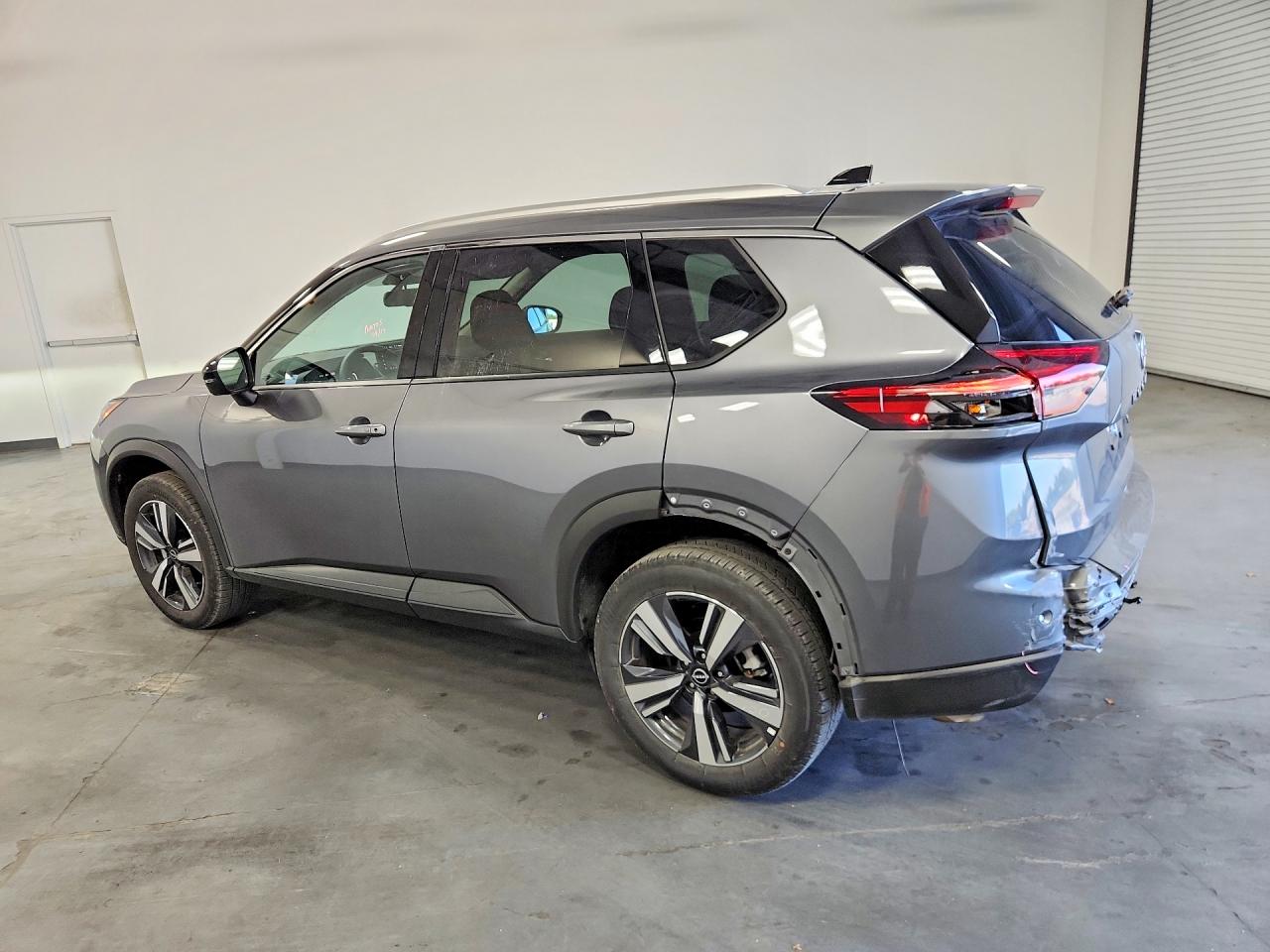 2026 NISSAN ROGUE SL — снимка 2