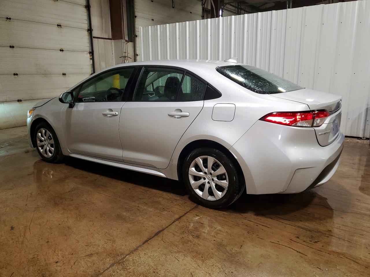 2022 TOYOTA COROLLA LE — снимка 2