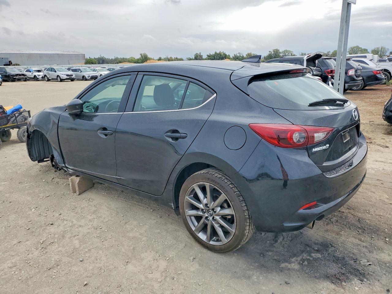 2018 MAZDA 3 GRAND TOURING — снимка 2