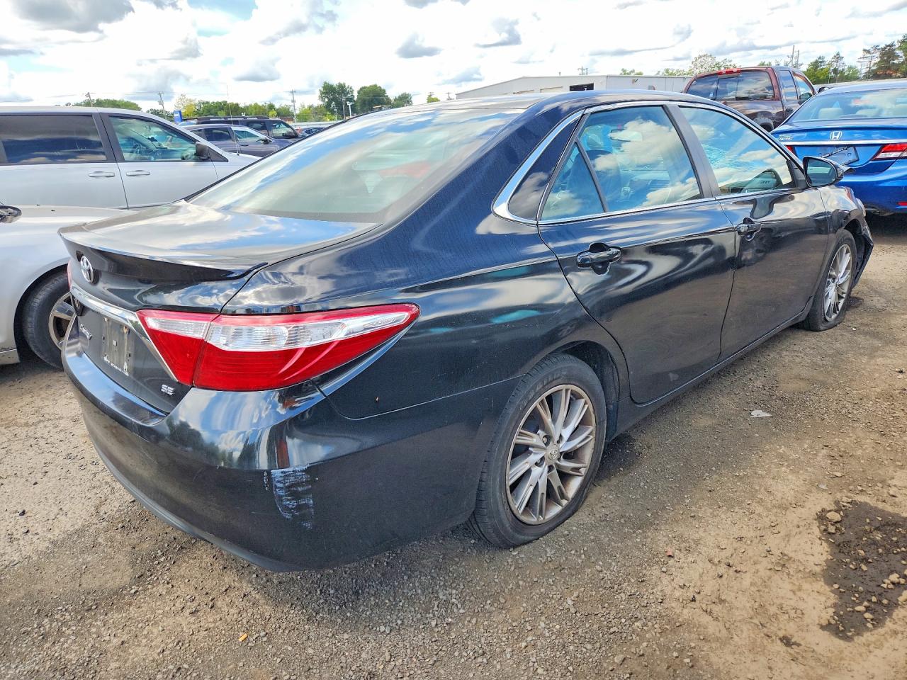 2017 TOYOTA CAMRY SE — снимка 3