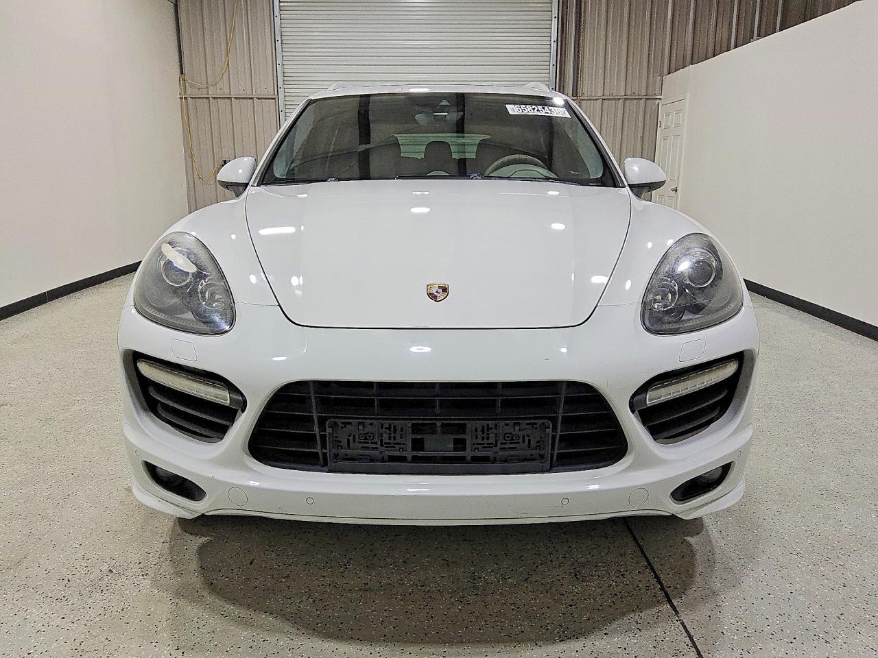 2014 PORSCHE CAYENNE GTS — снимка 5