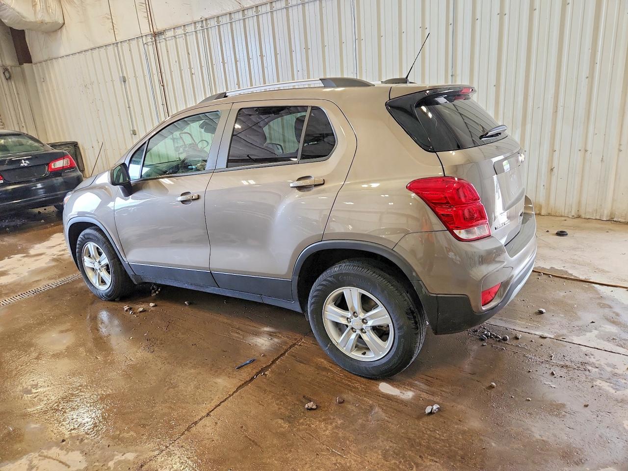 2022 CHEVROLET TRAX 1LT — снимка 2