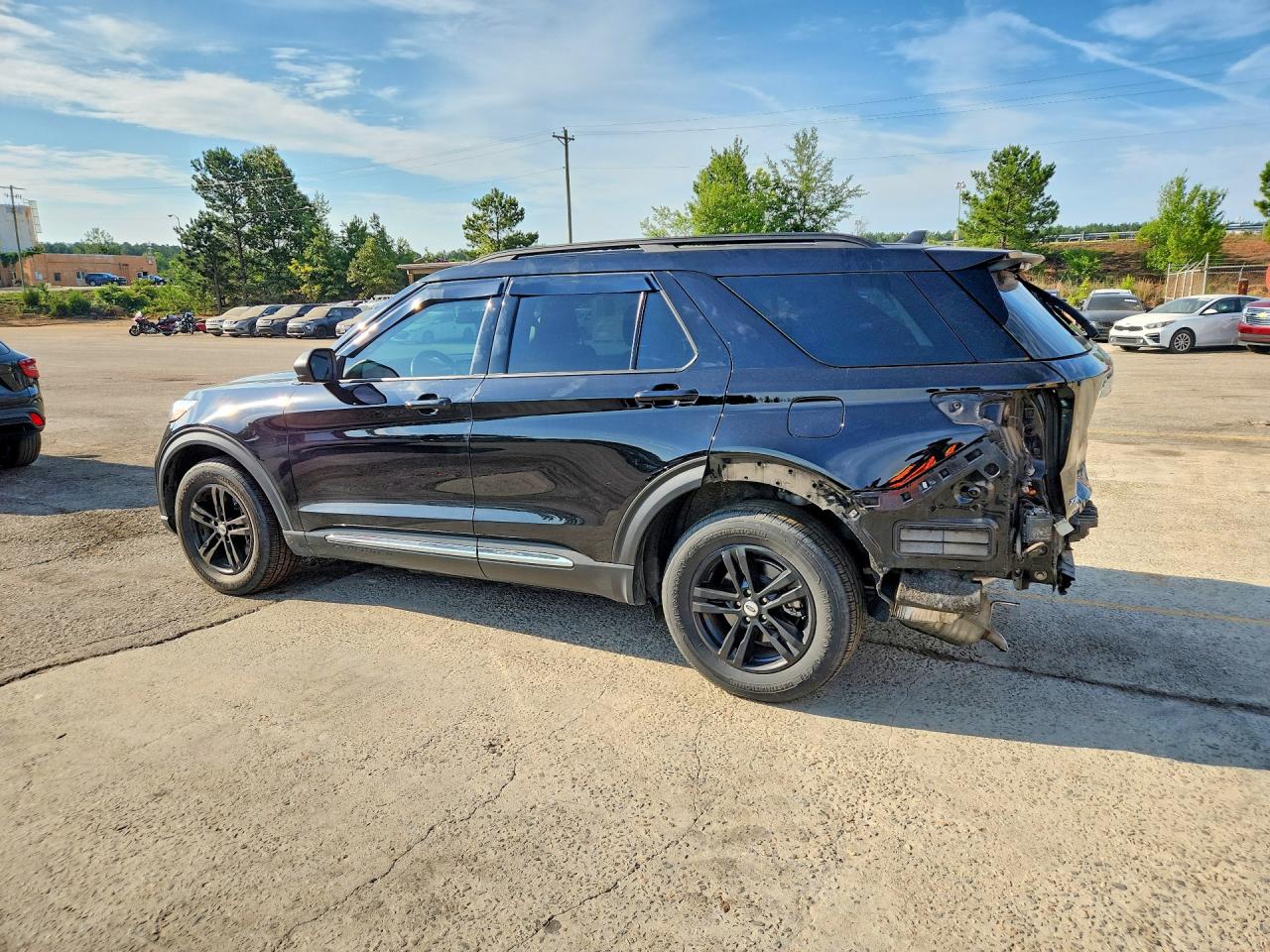 2024 FORD EXPLORER XLT — снимка 2