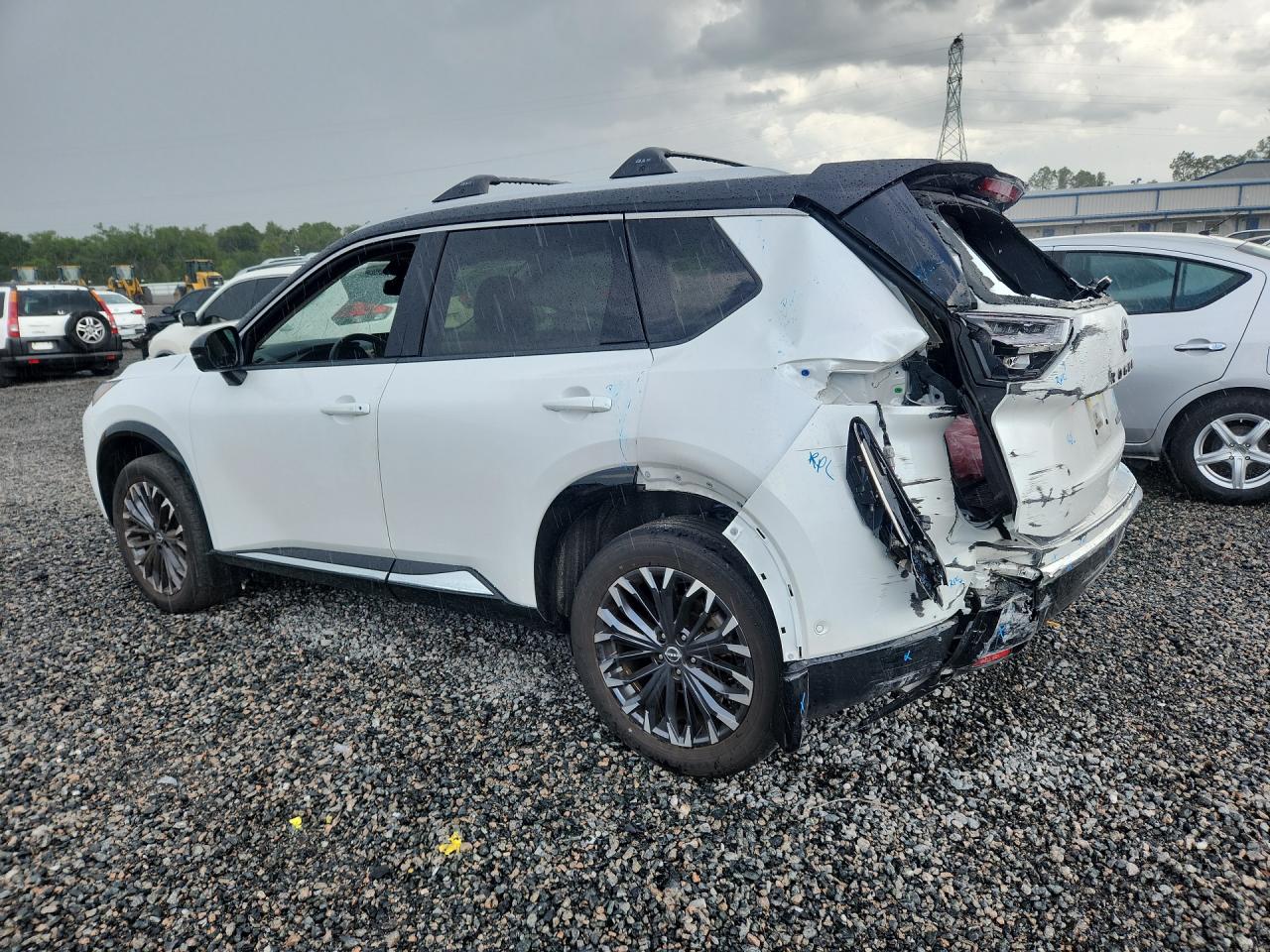 2025 NISSAN ROGUE PLATINUM — снимка 2