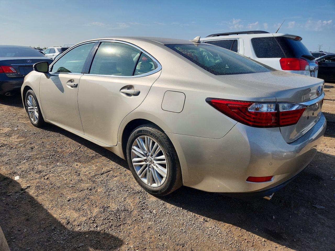 2013 LEXUS ES 350 — снимка 2