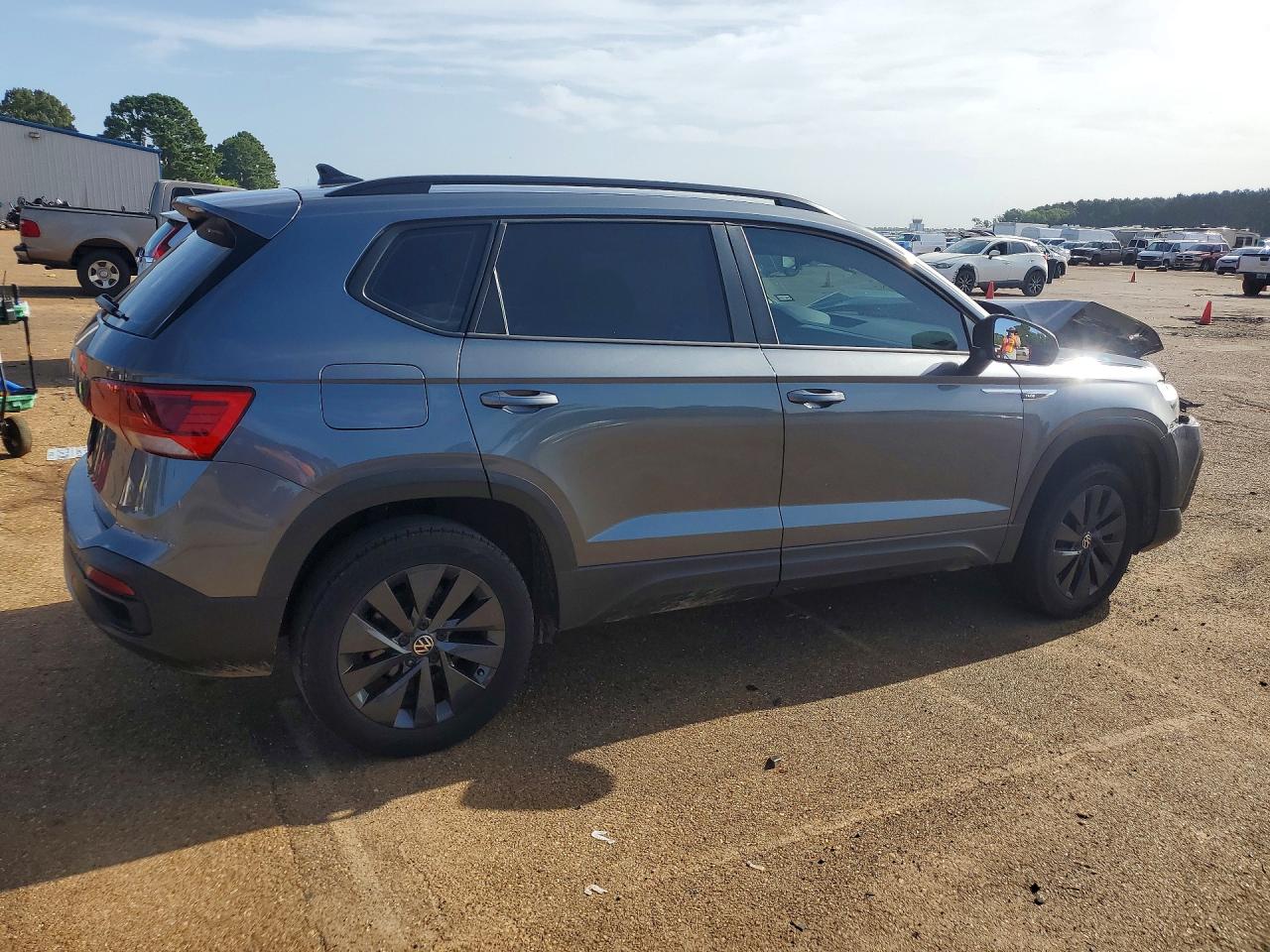 2022 VOLKSWAGEN TAOS S — снимка 3