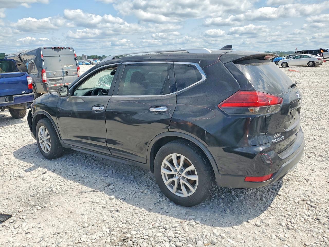 2017 NISSAN ROGUE SV — снимка 2