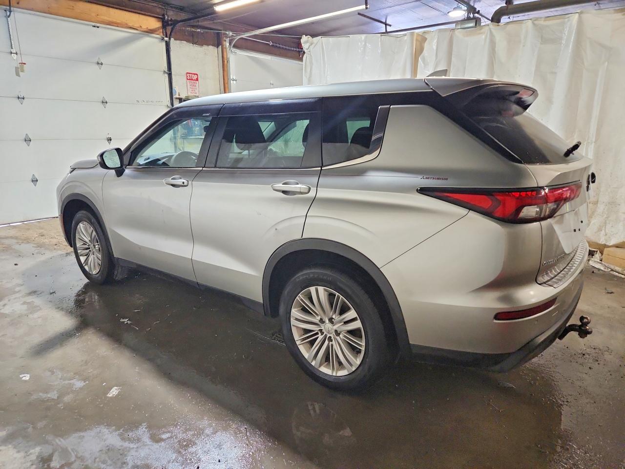 2022 MITSUBISHI OUTLANDER ES — снимка 2
