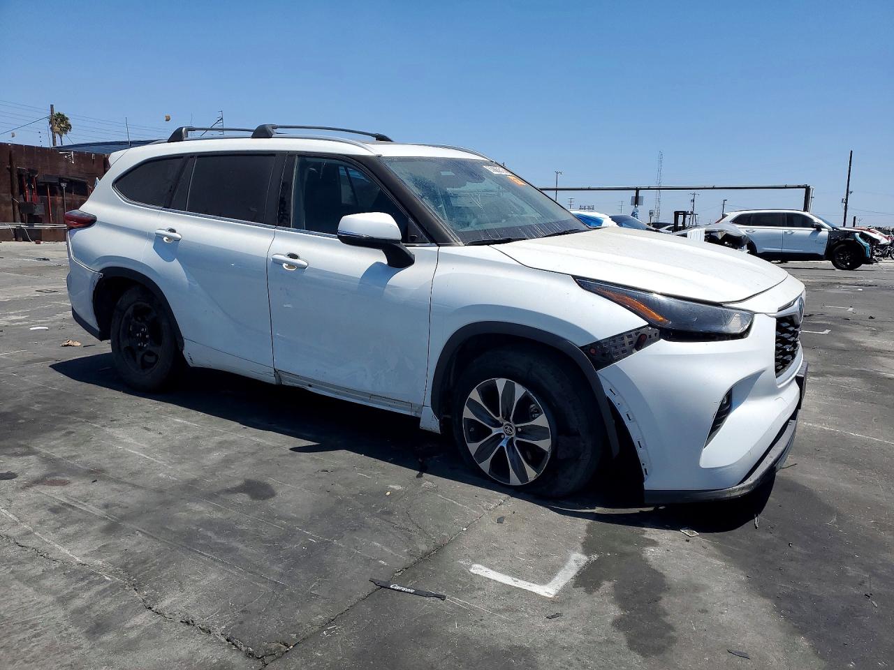 2022 TOYOTA HIGHLANDER HYBRID XLE — снимка 4