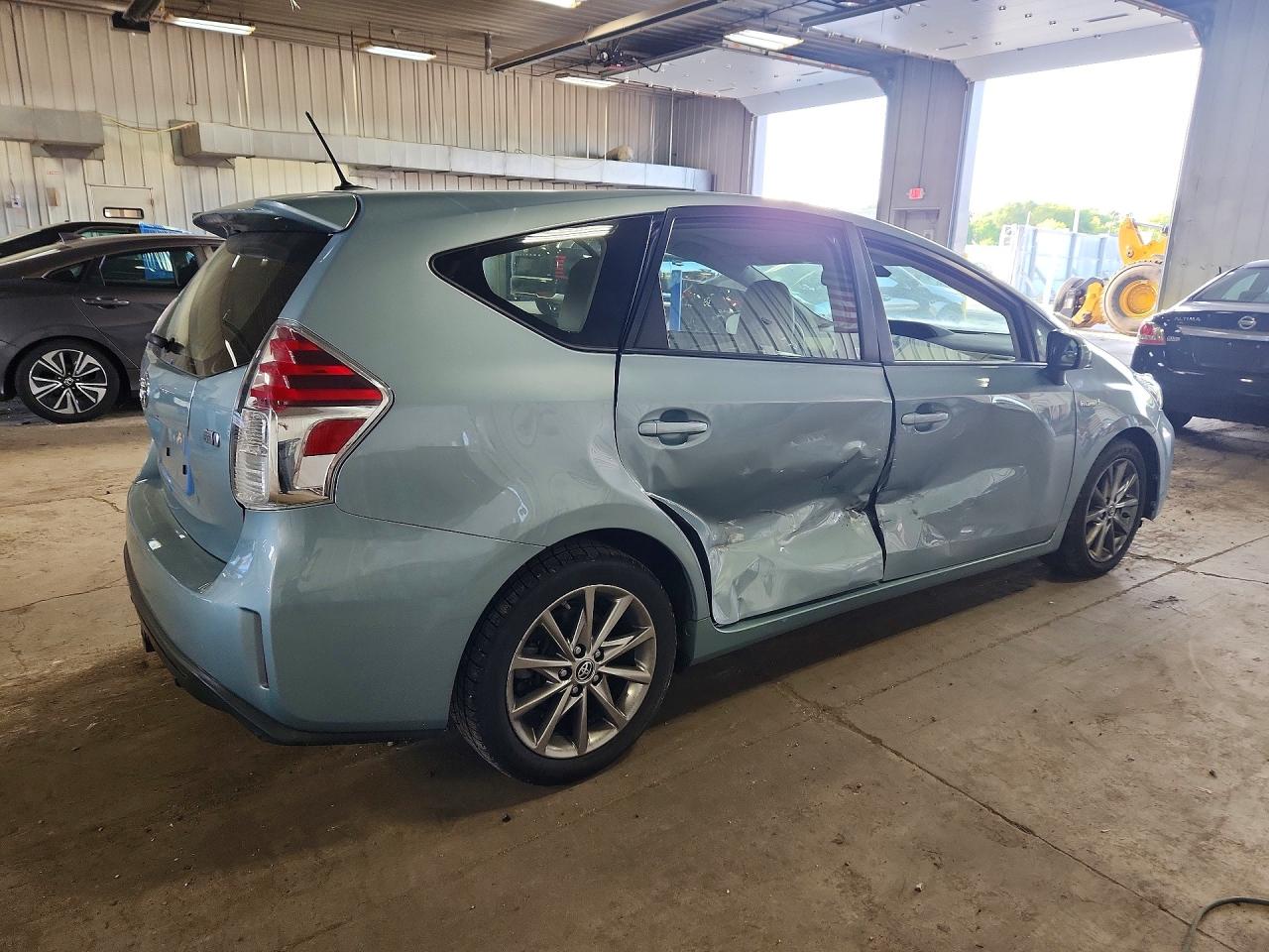 2016 TOYOTA PRIUS V FIVE — снимка 3