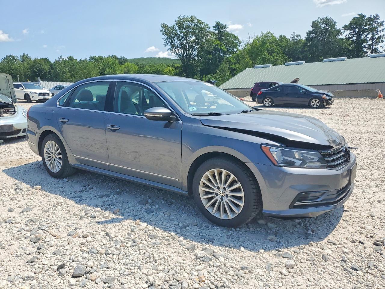2017 VOLKSWAGEN PASSAT SE — снимка 4
