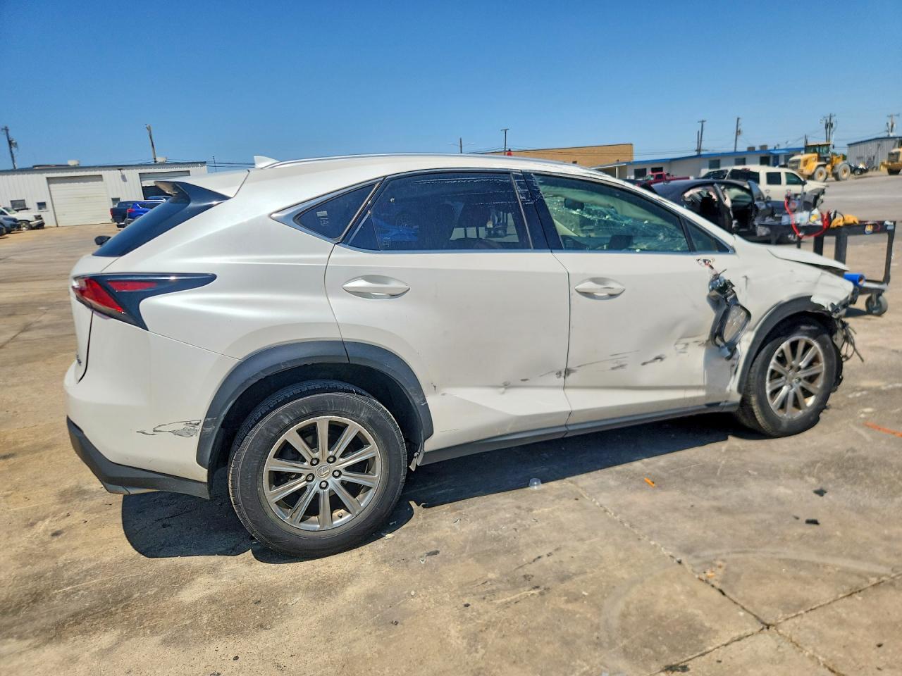 2017 LEXUS NX 200T BASE — снимка 3