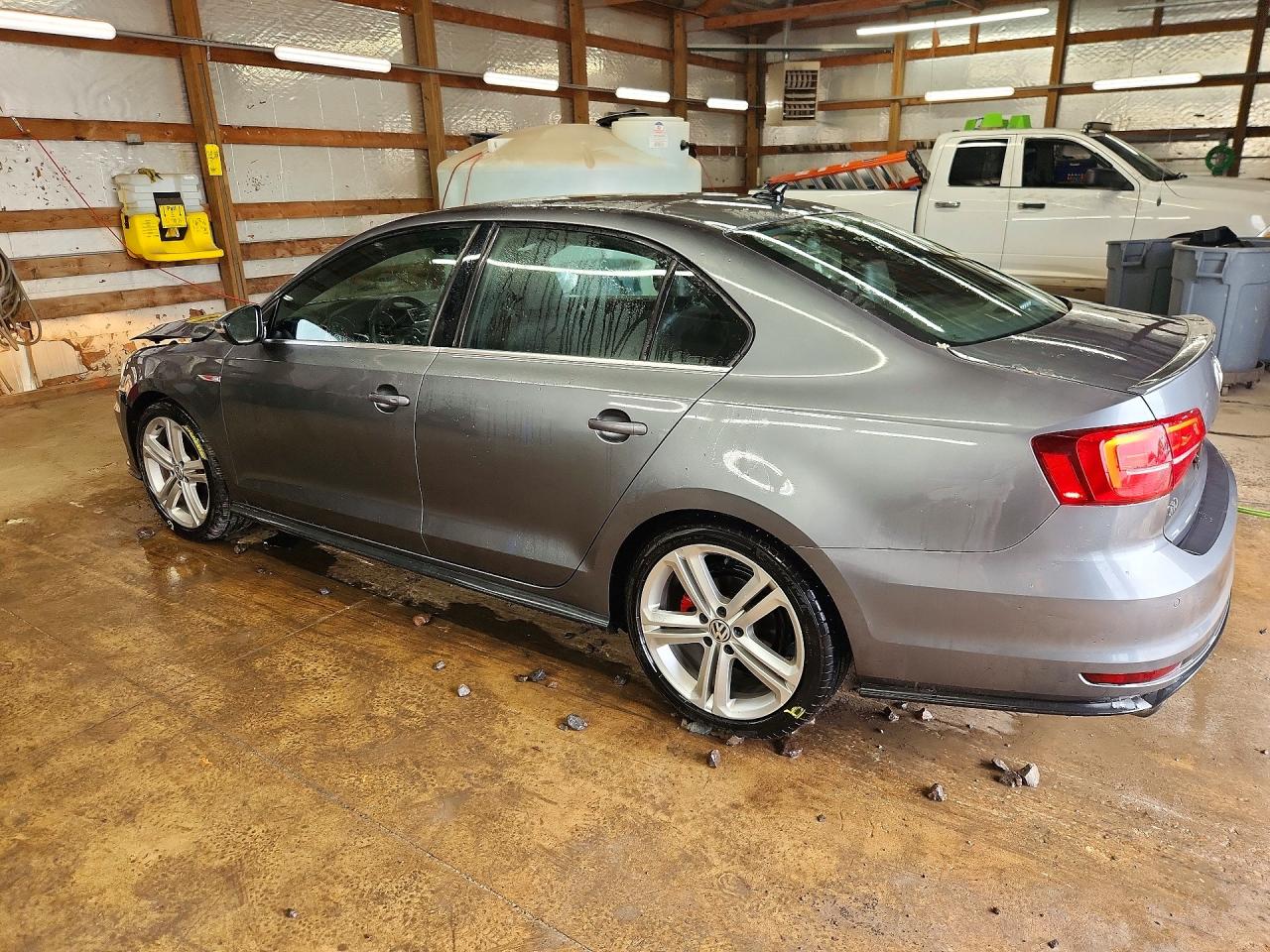 2017 VOLKSWAGEN JETTA GLI — снимка 2