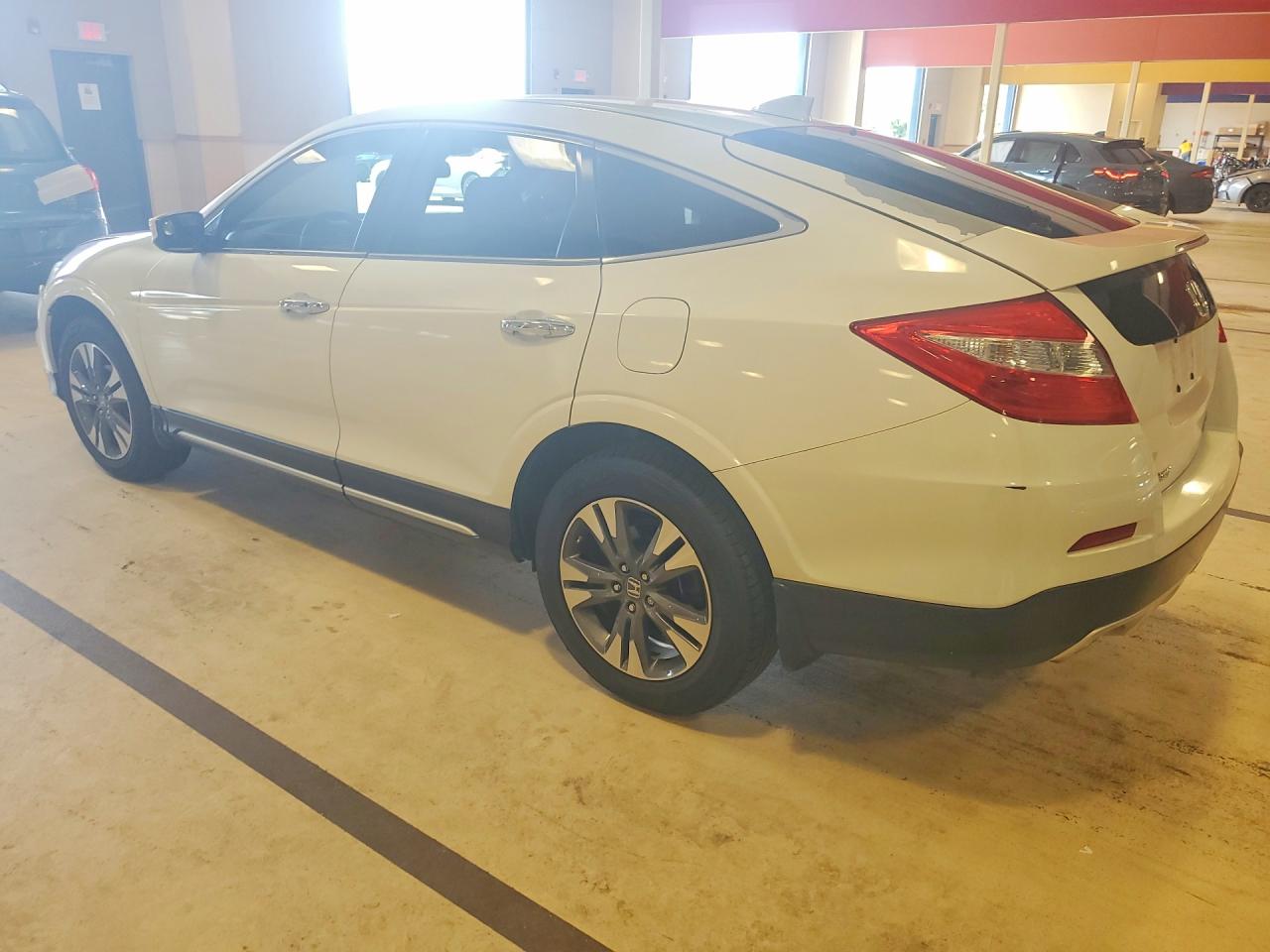 2015 HONDA CROSSTOUR EXL — снимка 2