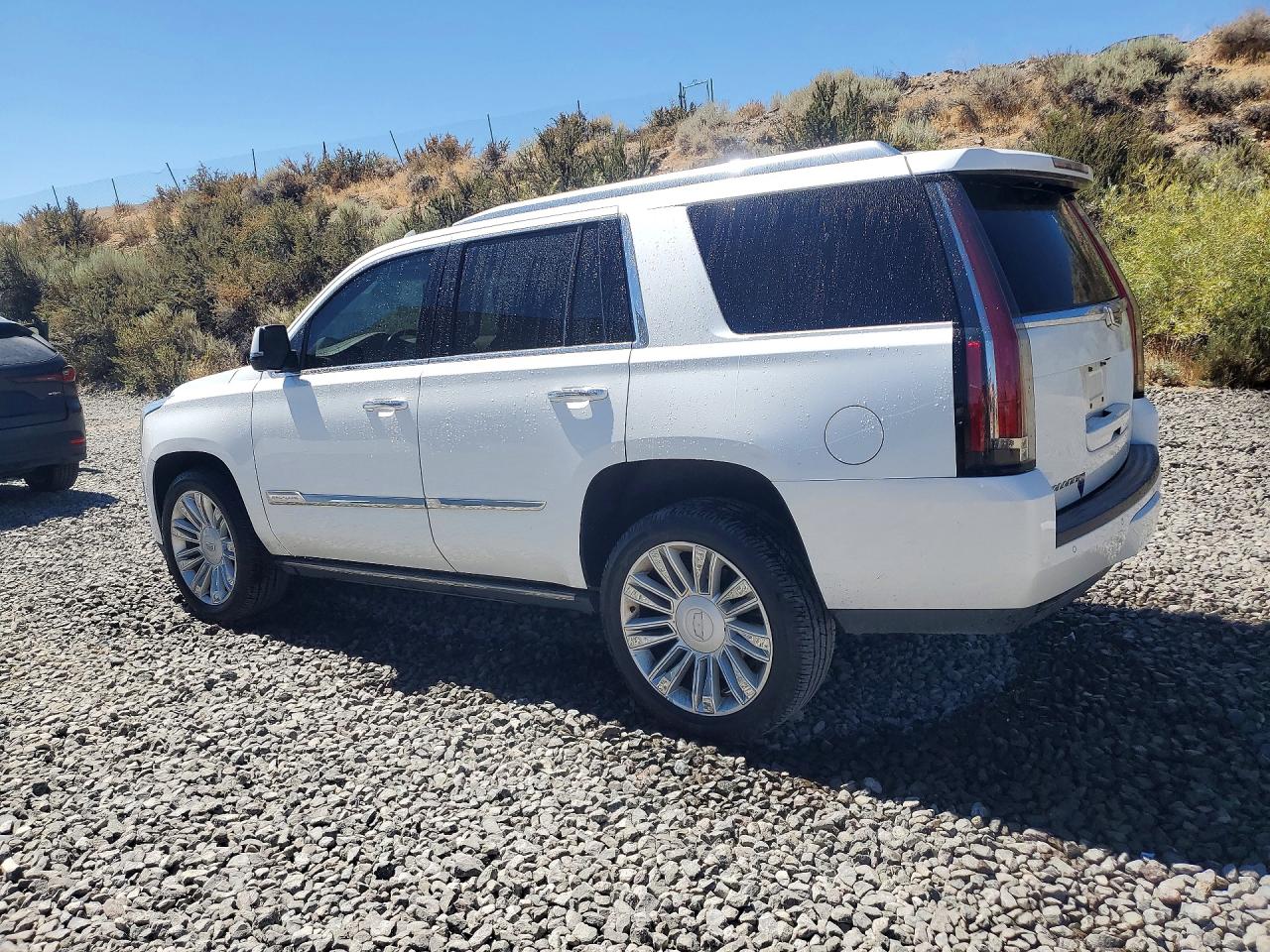 2016 CADILLAC ESCALADE PLATINUM — снимка 2