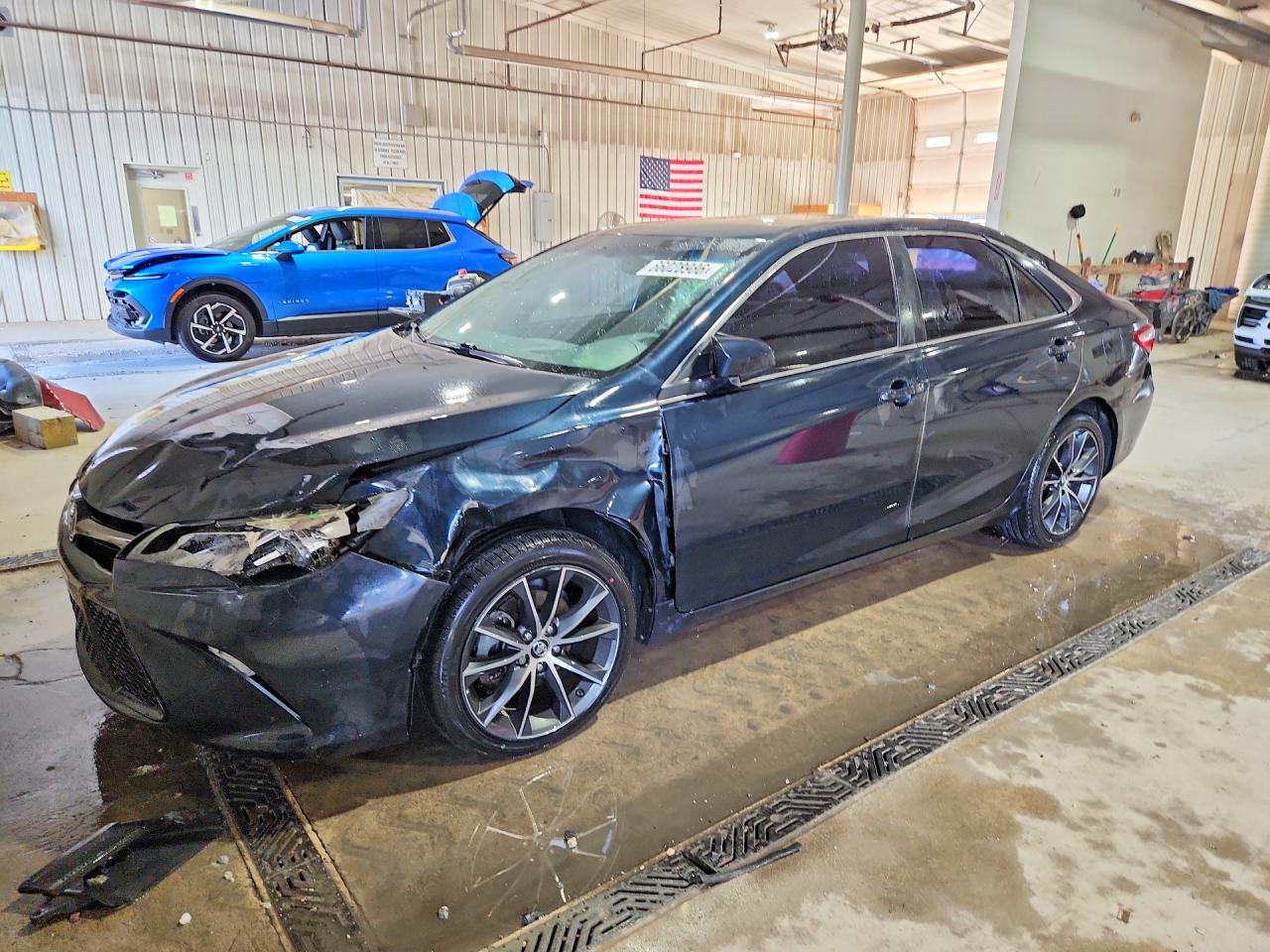 2015 TOYOTA CAMRY XSE