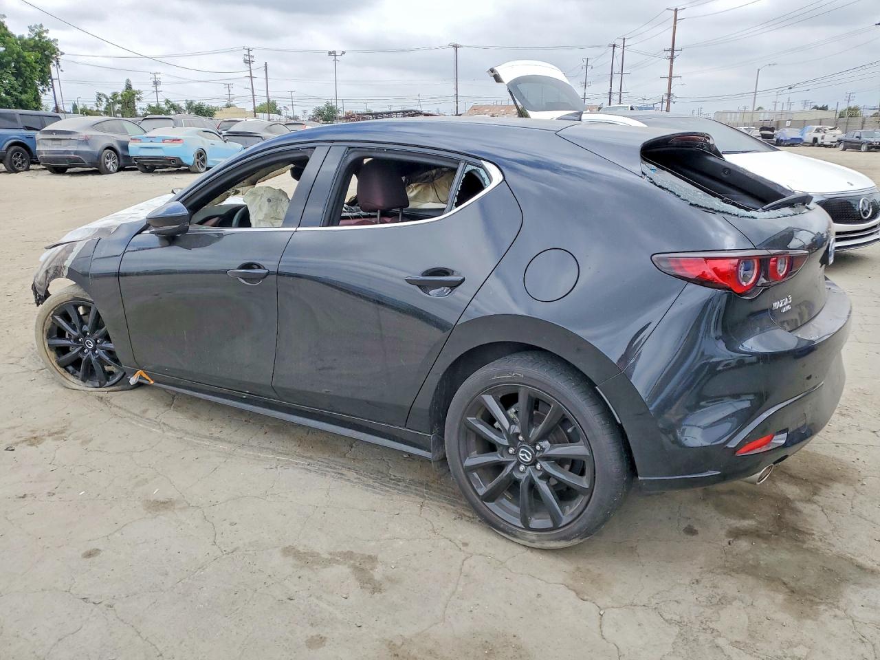2023 MAZDA 3 PREMIUM — снимка 2