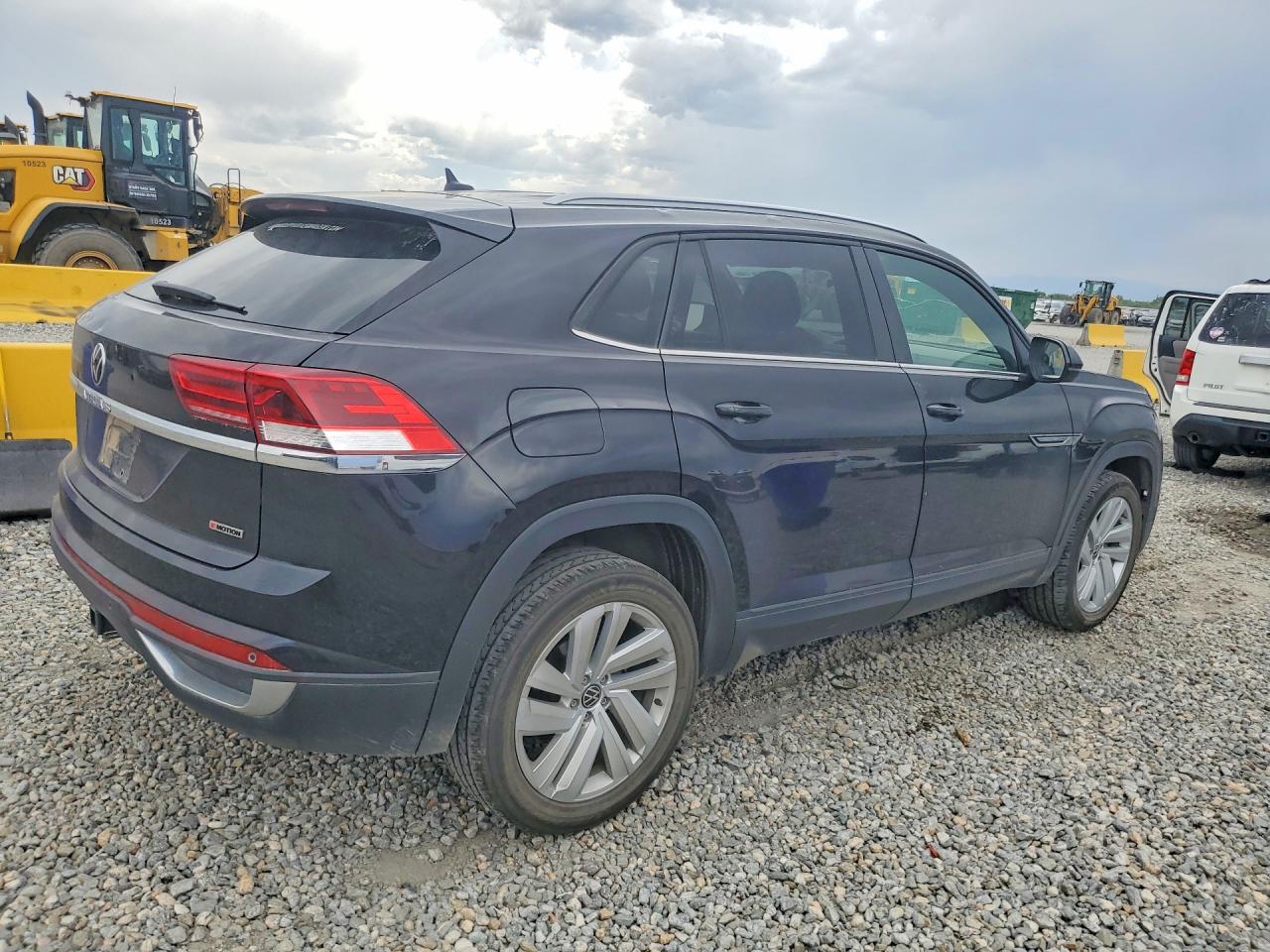 2022 VOLKSWAGEN ATLAS CROSS SPORT SE — снимка 3