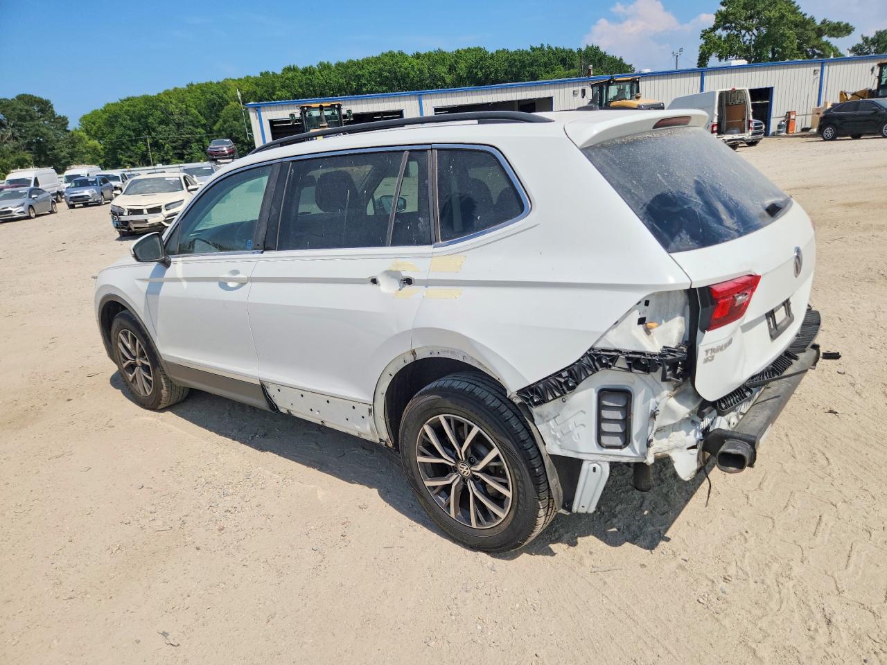 2020 VOLKSWAGEN TIGUAN SE — снимка 2