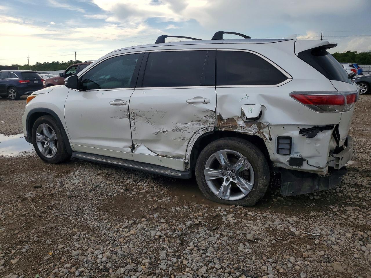 2016 TOYOTA HIGHLANDER LIMITED — снимка 2