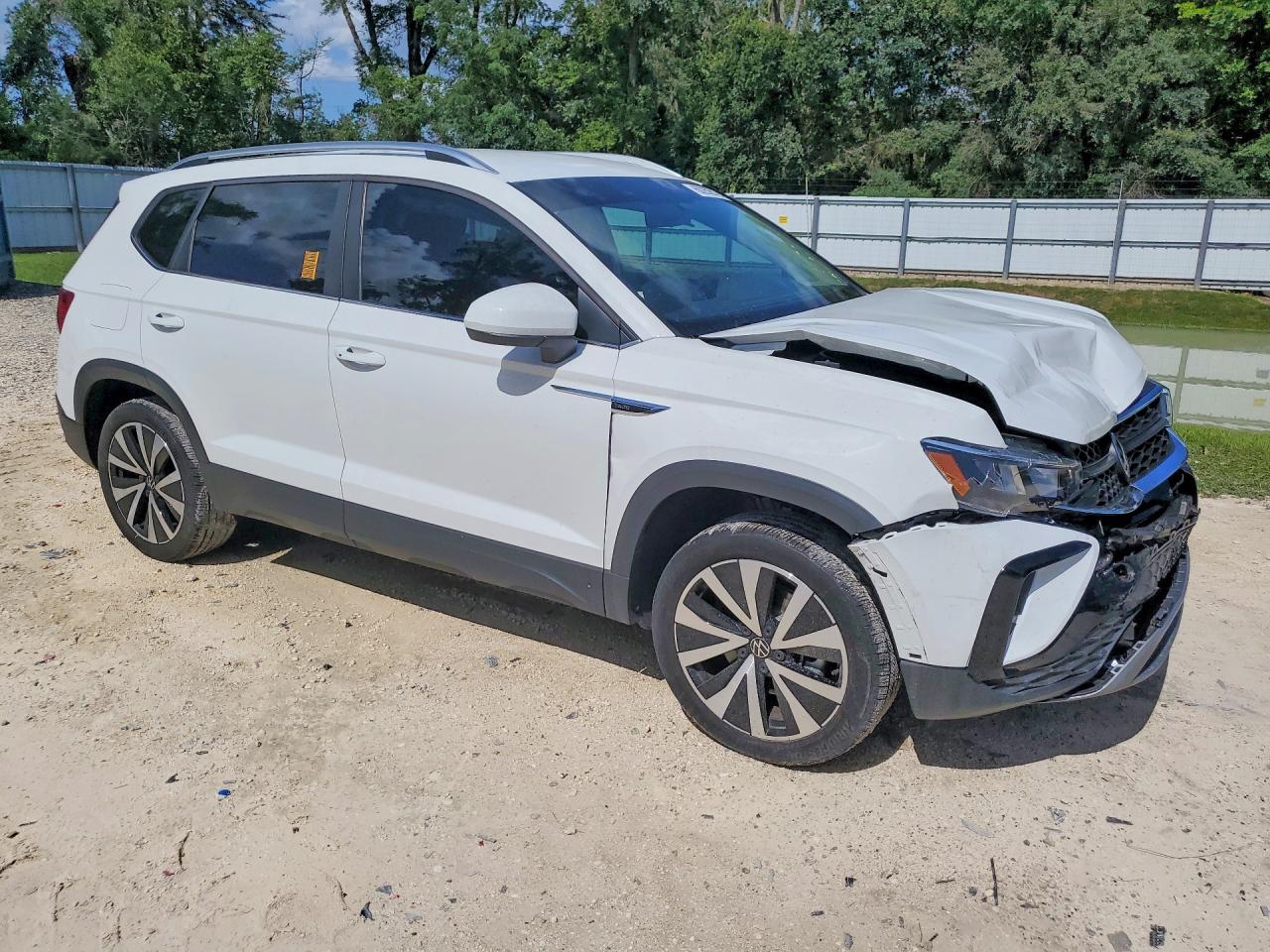 2022 VOLKSWAGEN TAOS SE — снимка 4