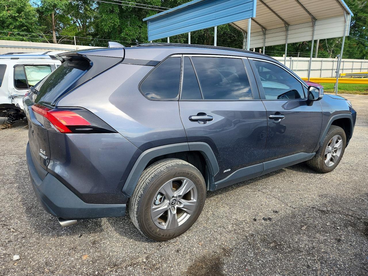 2024 TOYOTA RAV4 HYBRID XLE — снимка 3