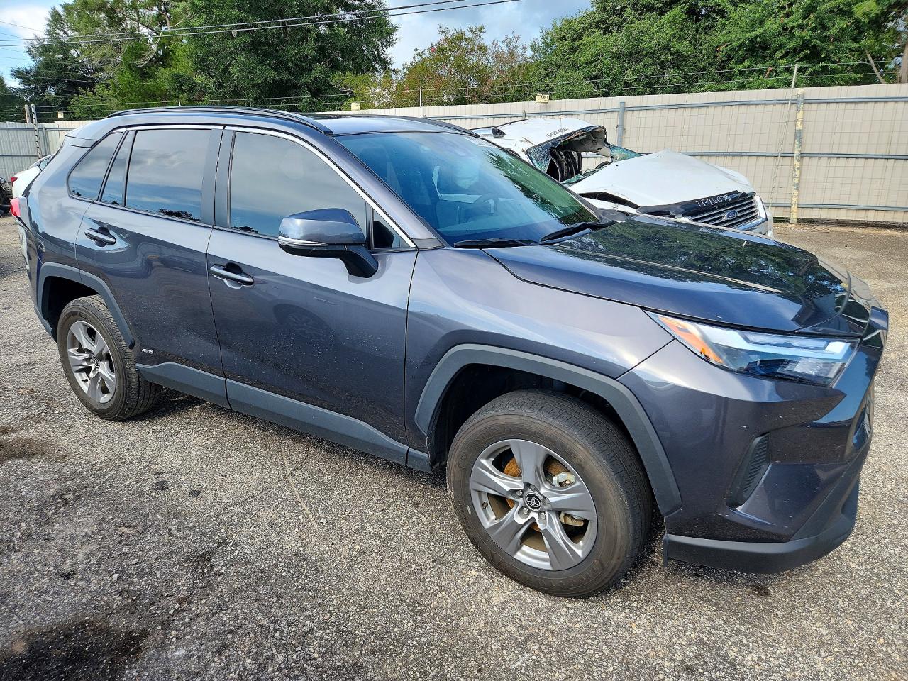 2024 TOYOTA RAV4 HYBRID XLE — снимка 4