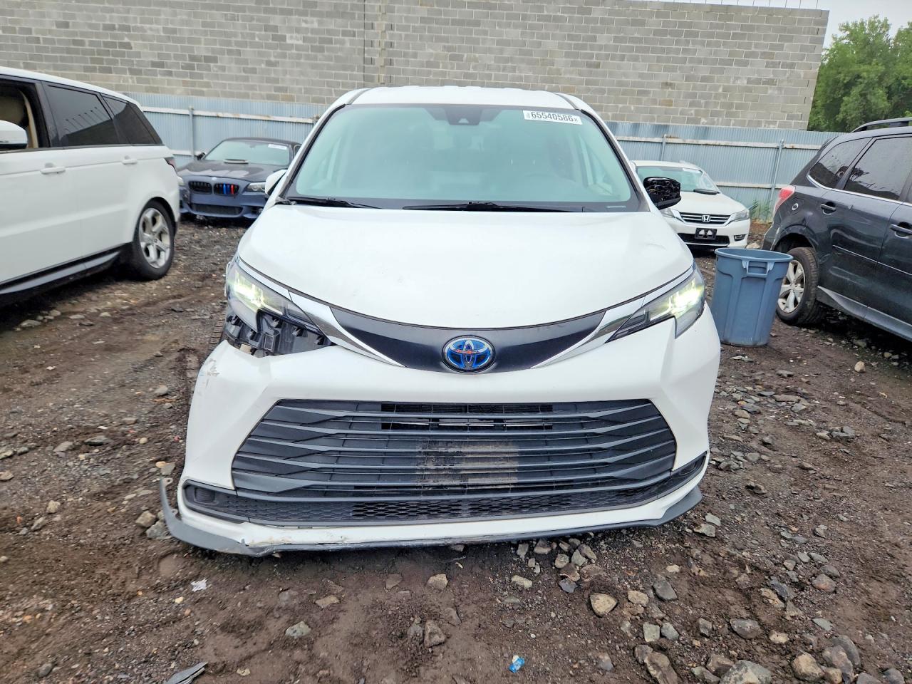 2022 TOYOTA SIENNA LE — снимка 5