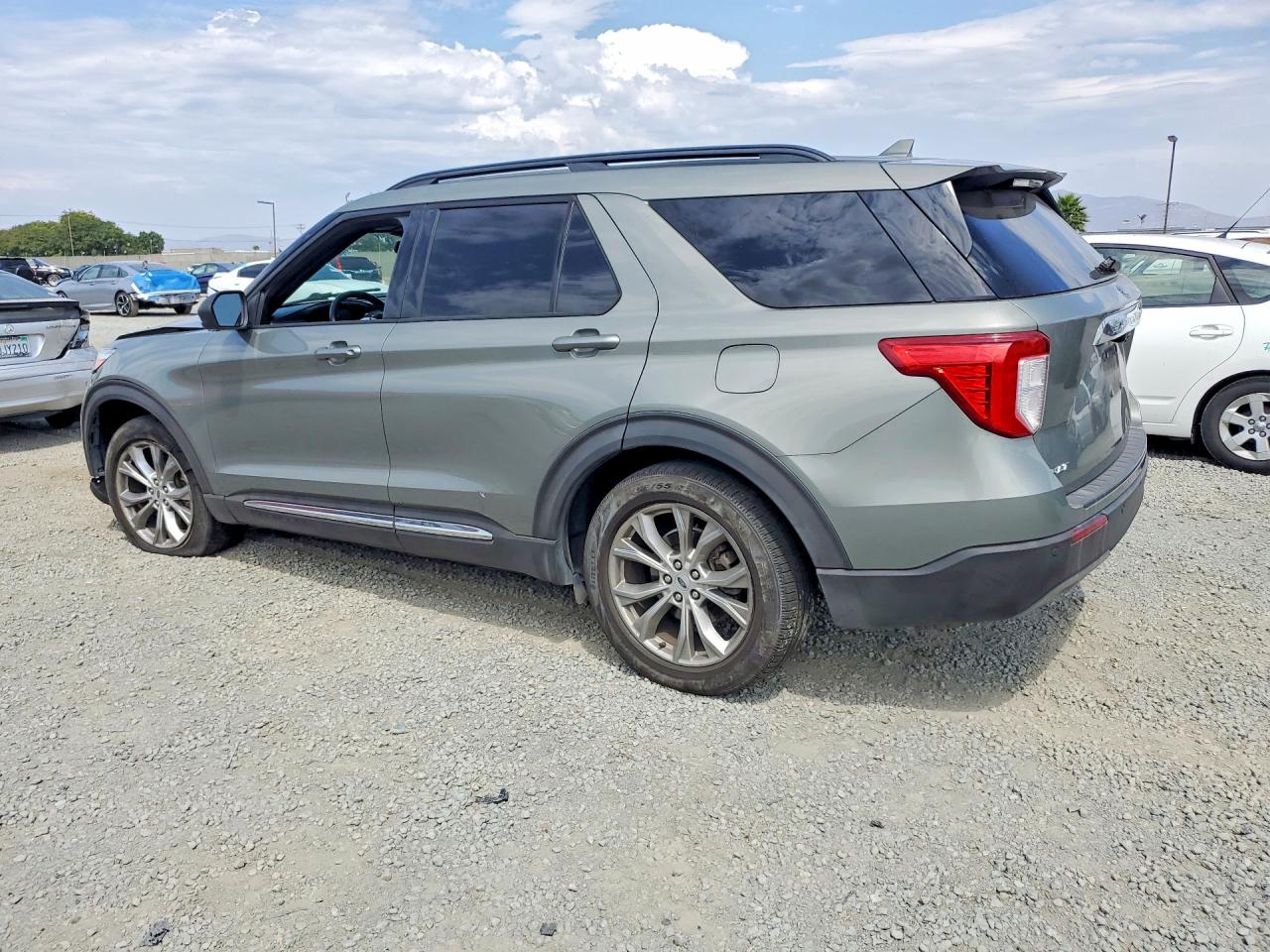 2020 FORD EXPLORER XLT — снимка 2