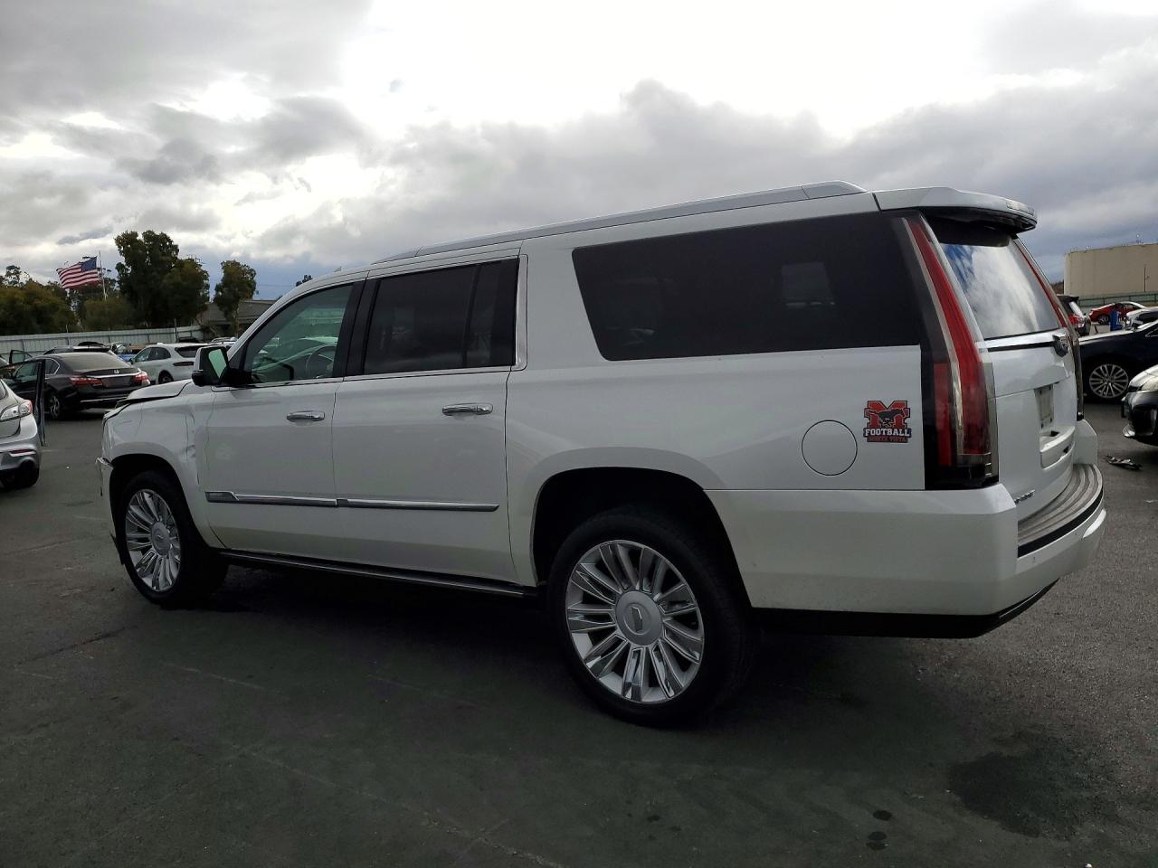 2016 CADILLAC ESCALADE ESV PLATINUM — снимка 2