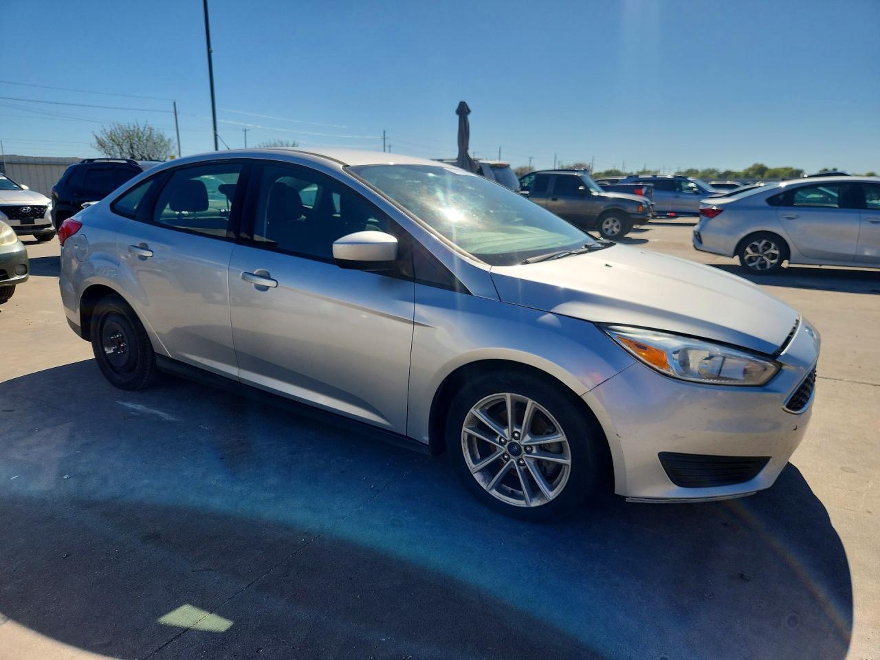 2018 FORD FOCUS SE — photo 4