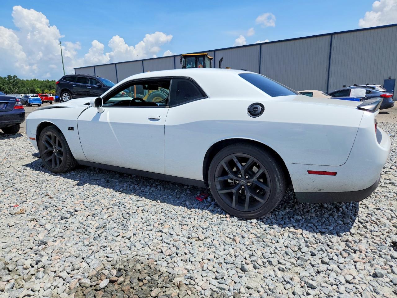 2022 DODGE CHALLENGER R/T — снимка 2