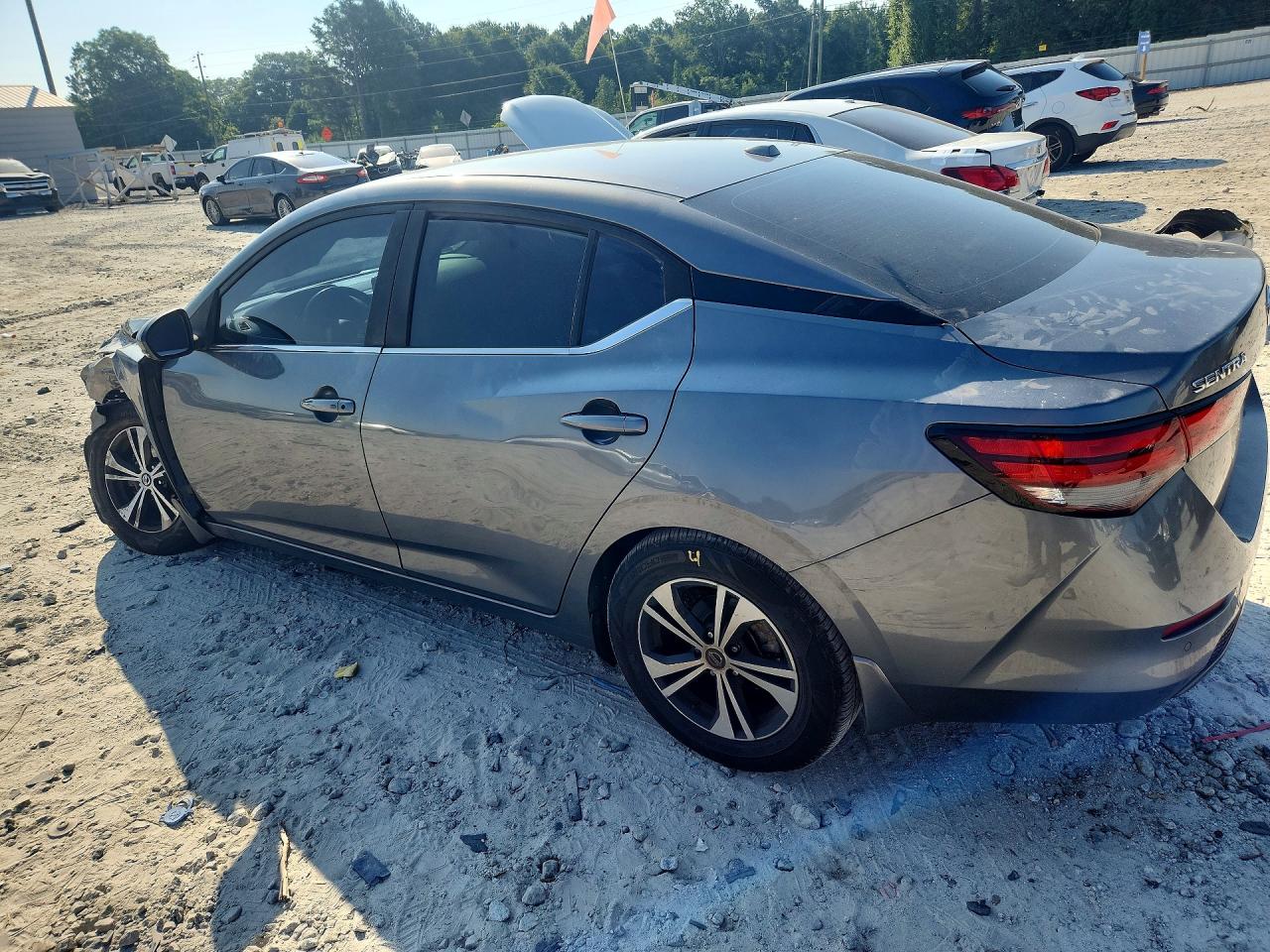 2020 NISSAN SENTRA SV — снимка 2
