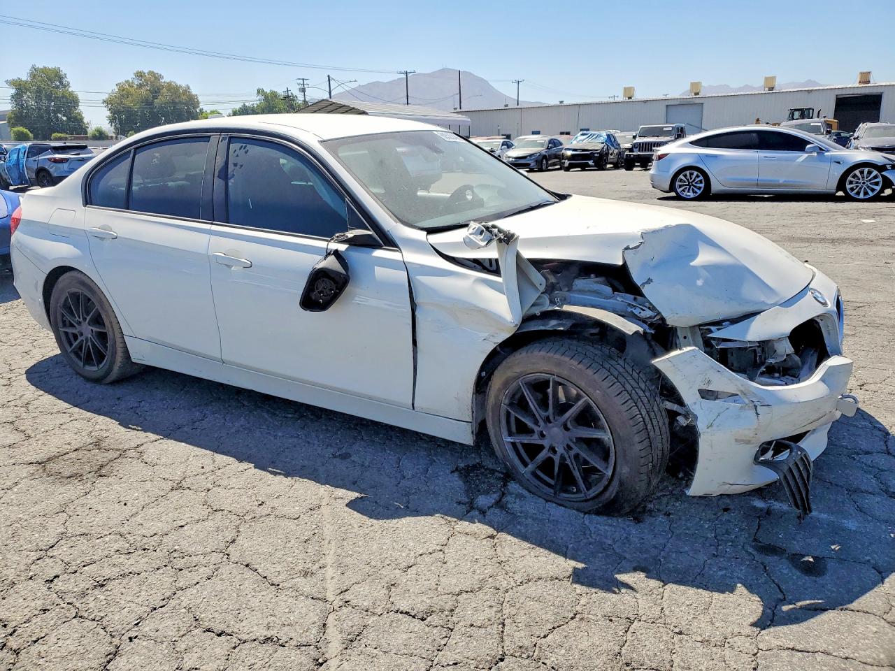 2014 BMW 320 I — снимка 4