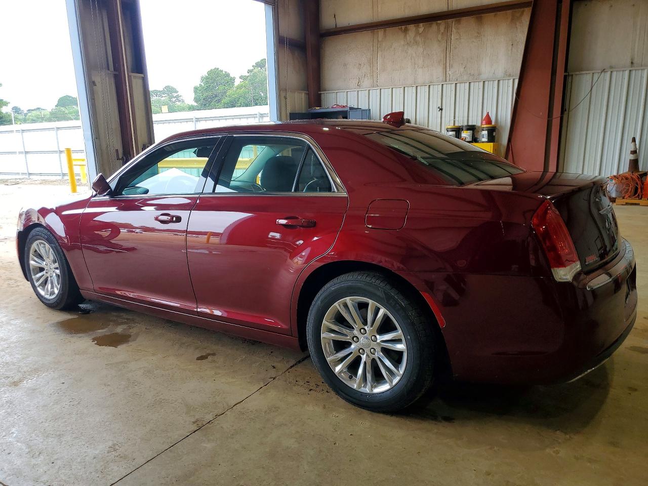 2017 CHRYSLER 300 LIMITED — снимка 2