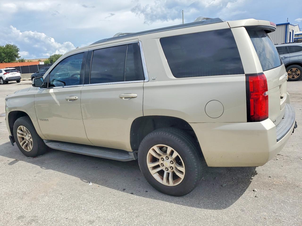2015 CHEVROLET TAHOE K1500 LT — снимка 2