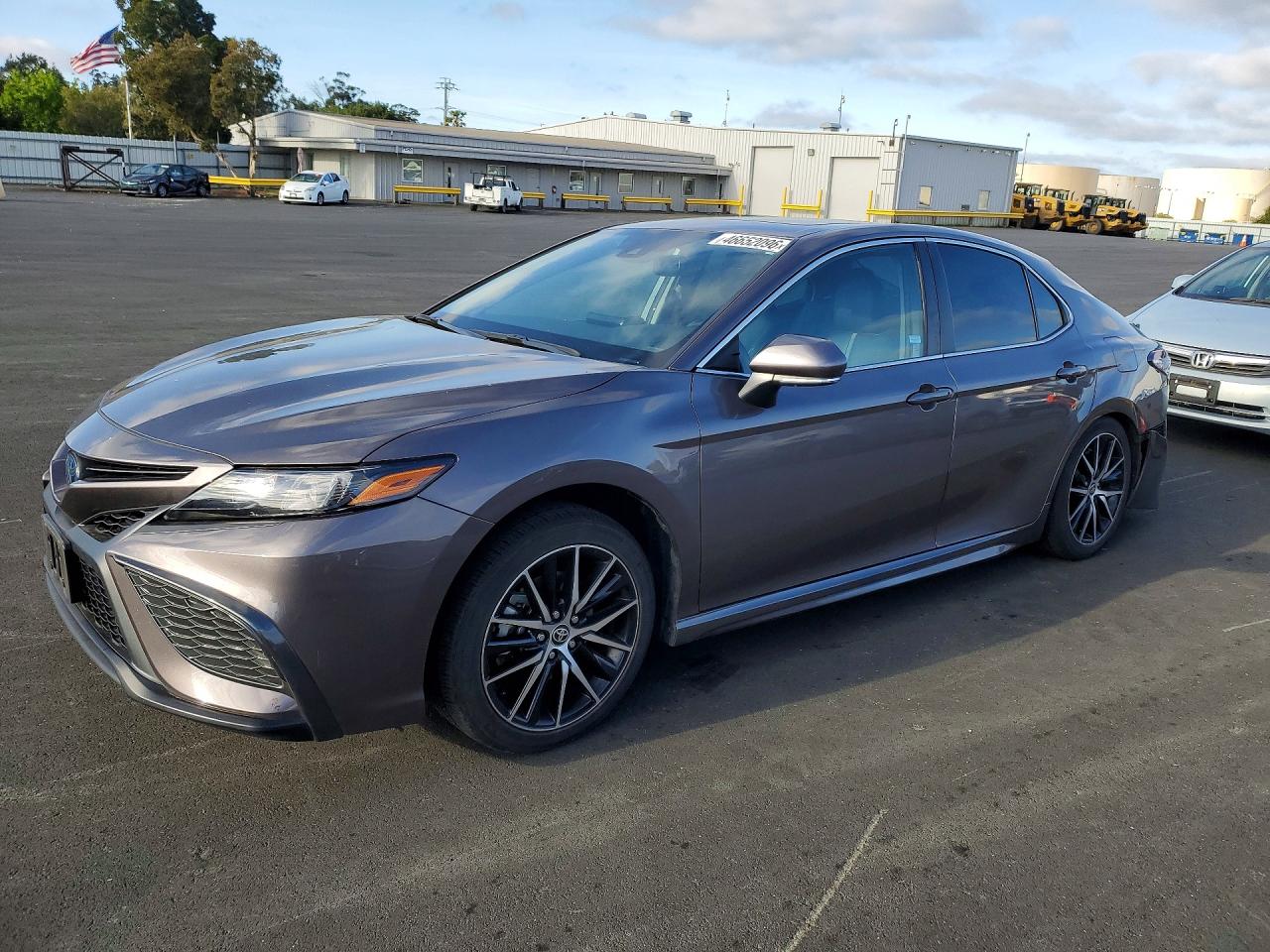 2022 TOYOTA CAMRY HYBRID SE