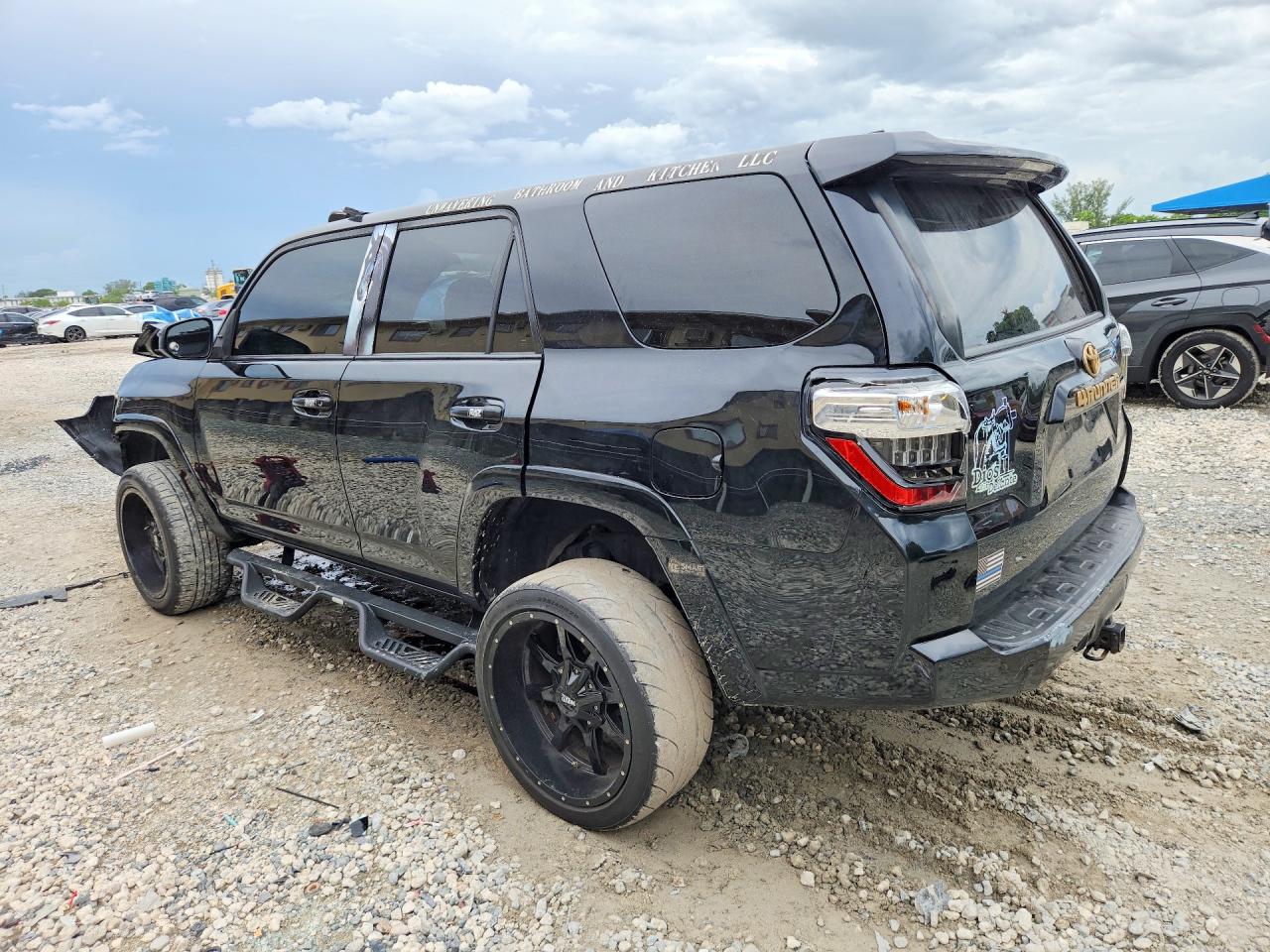 2019 TOYOTA 4RUNNER SR5 — снимка 2