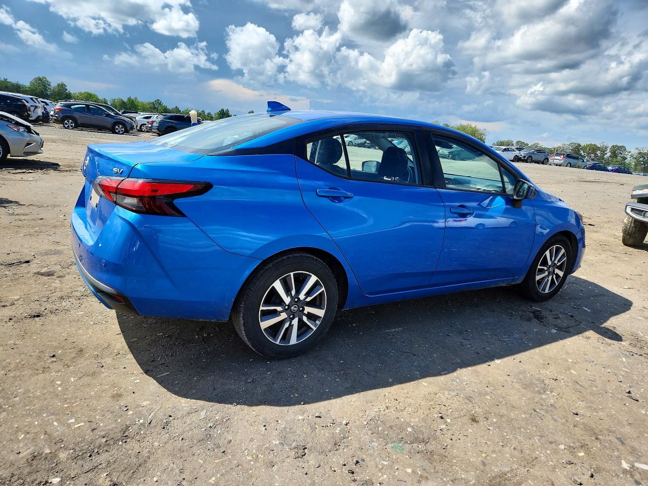 2020 NISSAN VERSA SV — снимка 3