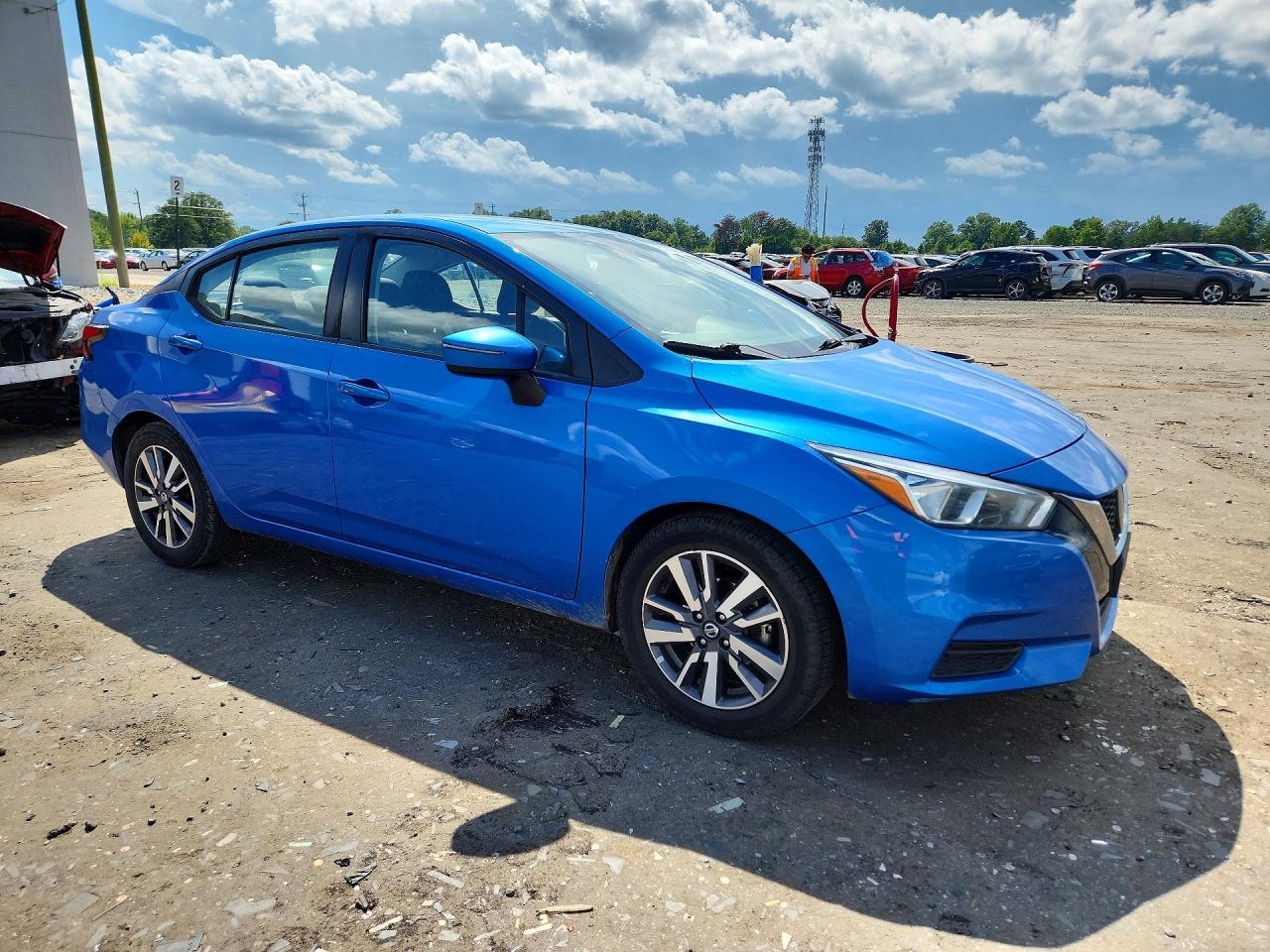 2020 NISSAN VERSA SV — снимка 4
