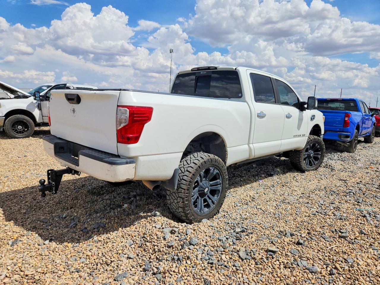 2017 NISSAN TITAN XD SV — снимка 3