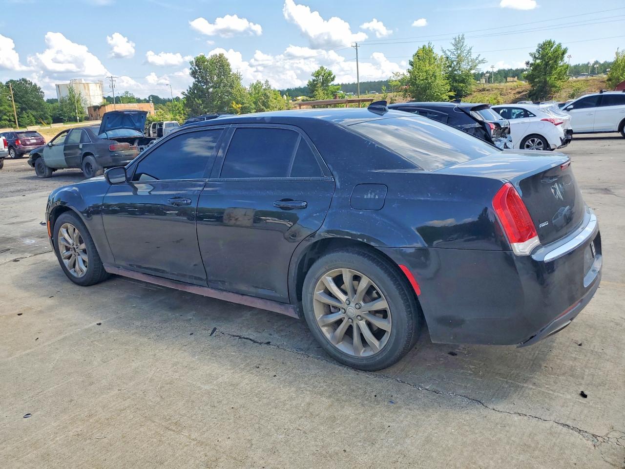 2015 CHRYSLER 300 LIMITED — снимка 2