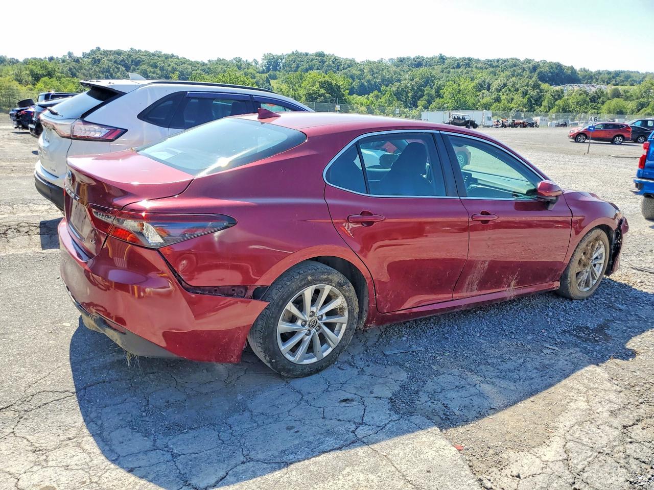 2021 TOYOTA CAMRY LE — снимка 3