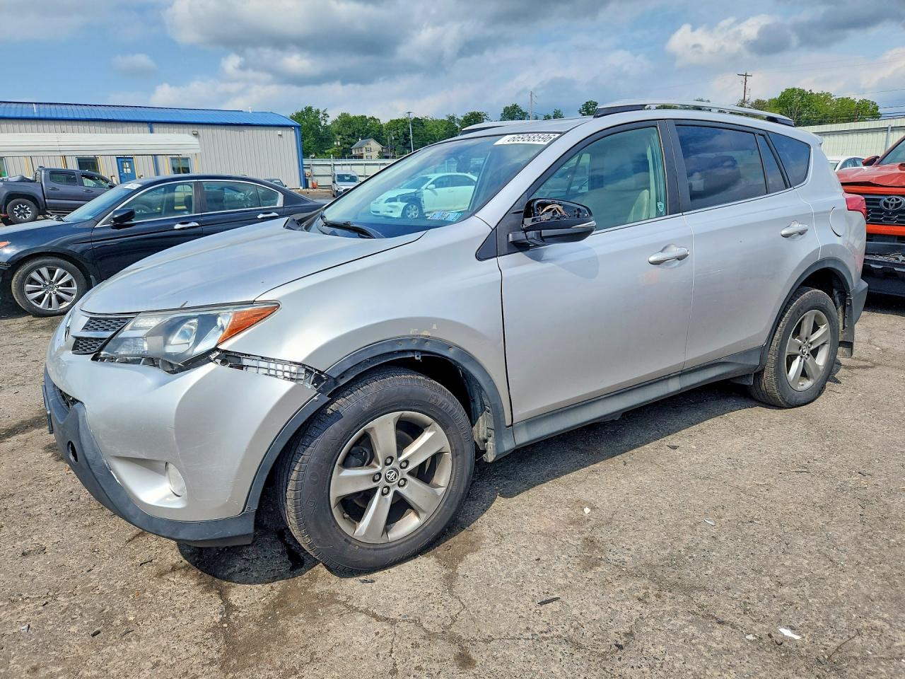 2015 TOYOTA RAV4 XLE