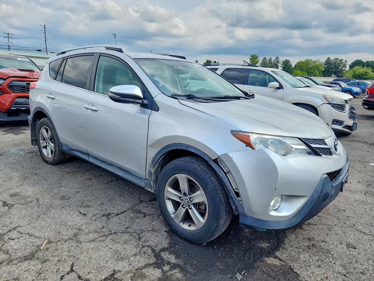 2015 TOYOTA RAV4 XLE — снимка 4