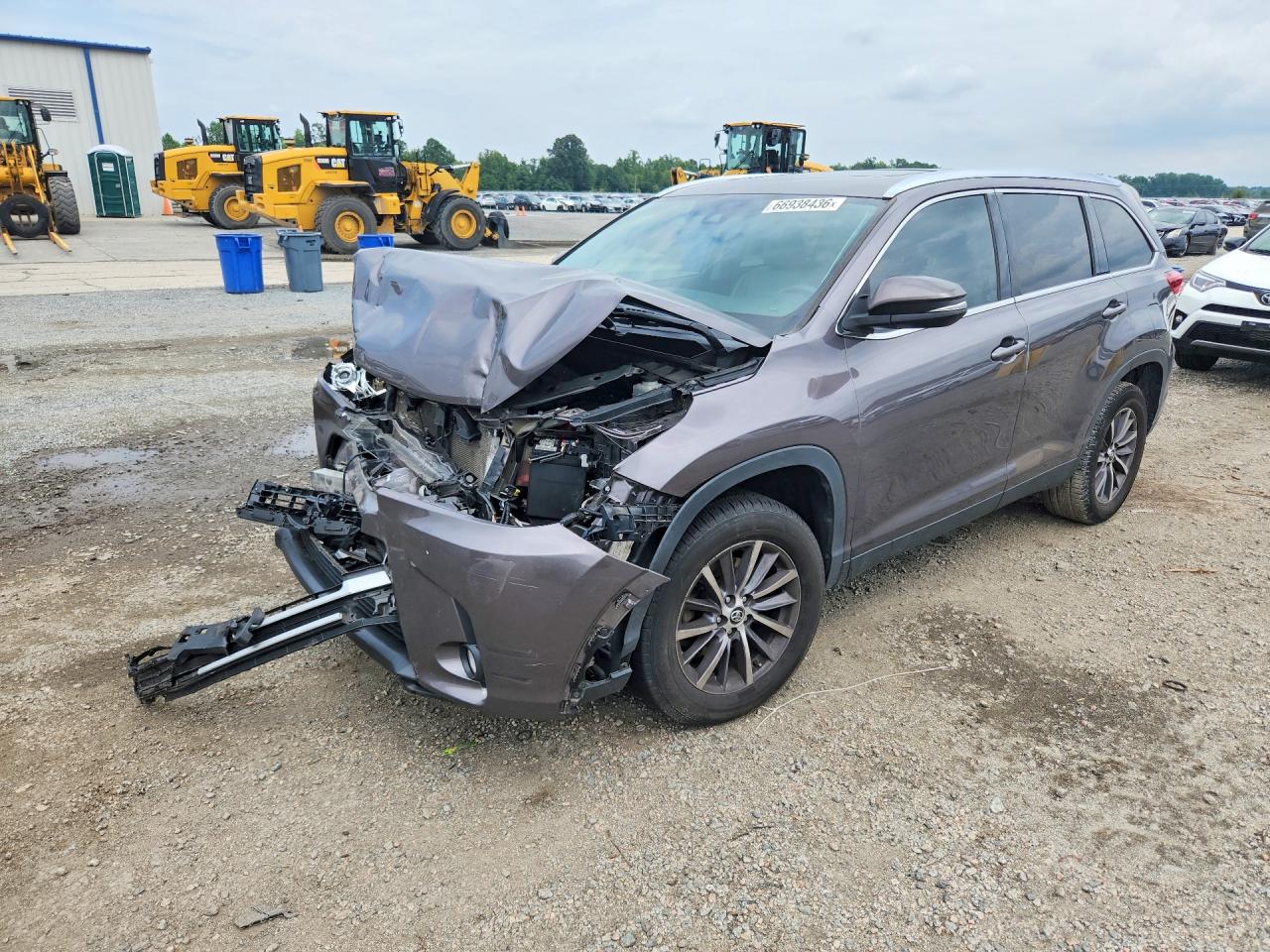 2019 TOYOTA HIGHLANDER XLE