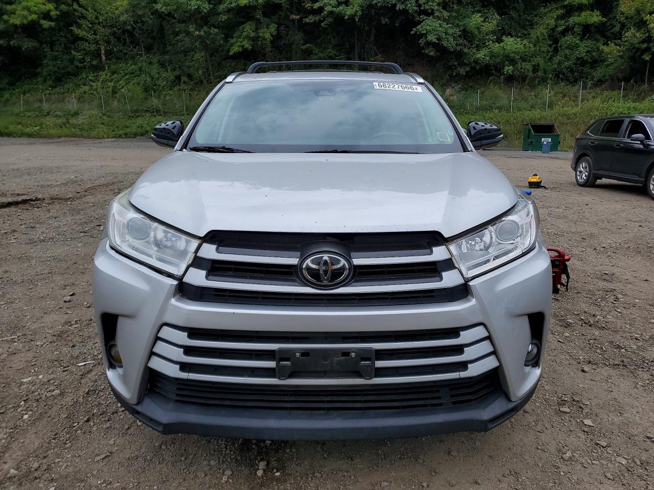 2018 TOYOTA HIGHLANDER XLE — снимка 5